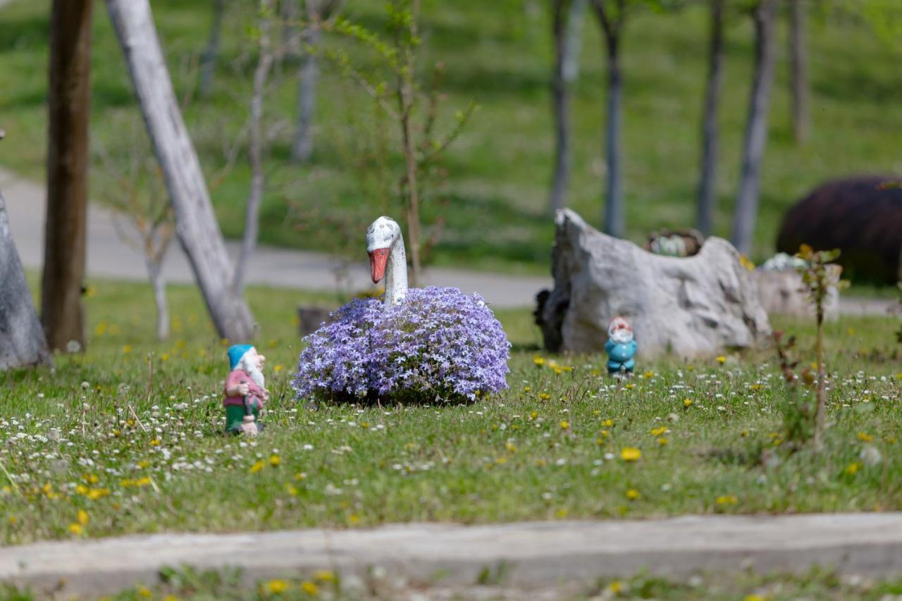 Peace Of Nature *** Слуни Экстерьер фото
